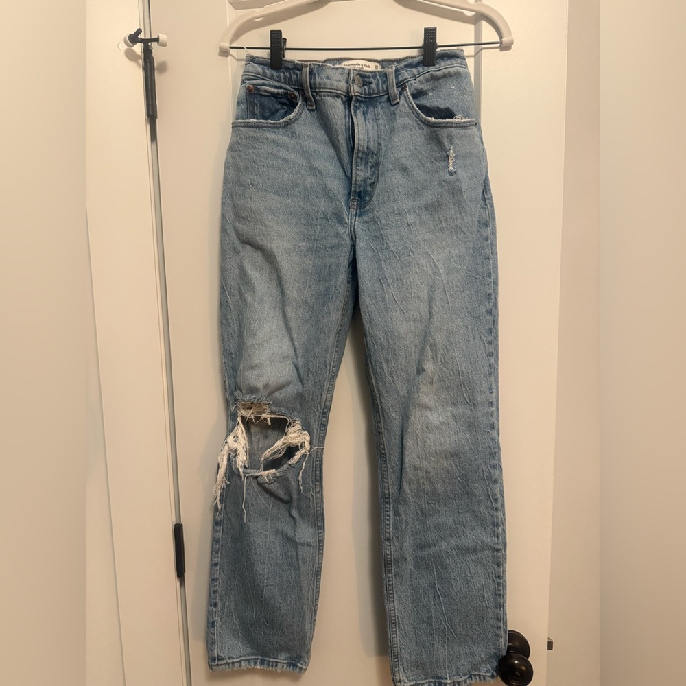 Abercrombie & Fitch 26 SHORT Straight Leg Jeans